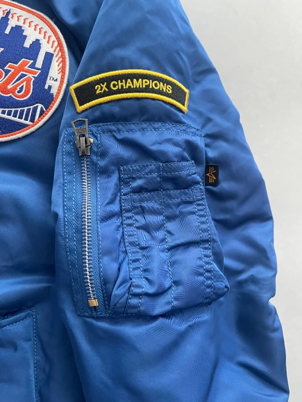 New Era New York Mets MA-1 Bomber Jacket Blue Reversible Camo MLB Full Zip - Picture 5 of 16